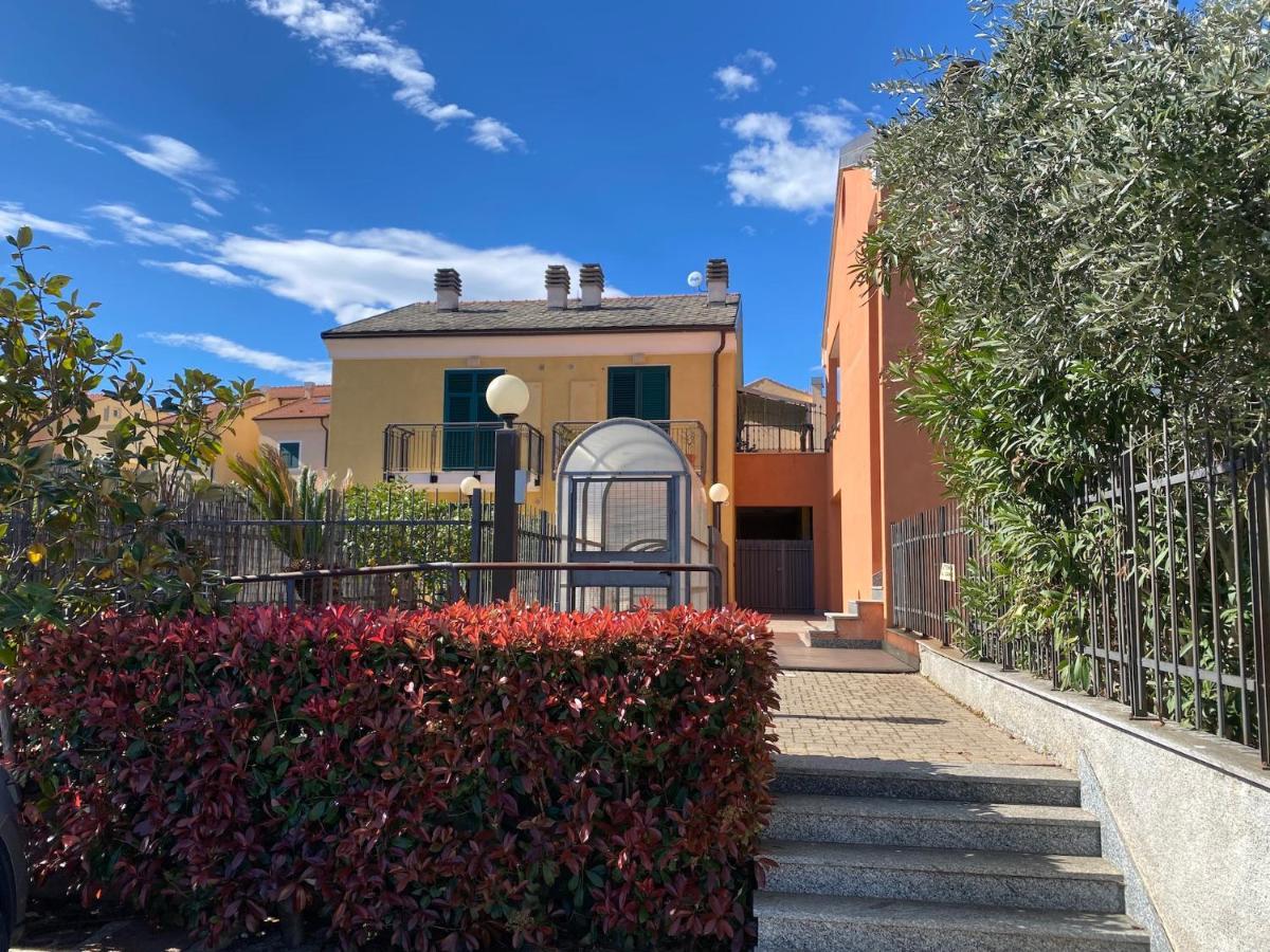 Soluzione Casa - Sea Loa Apartment Loano Exterior photo